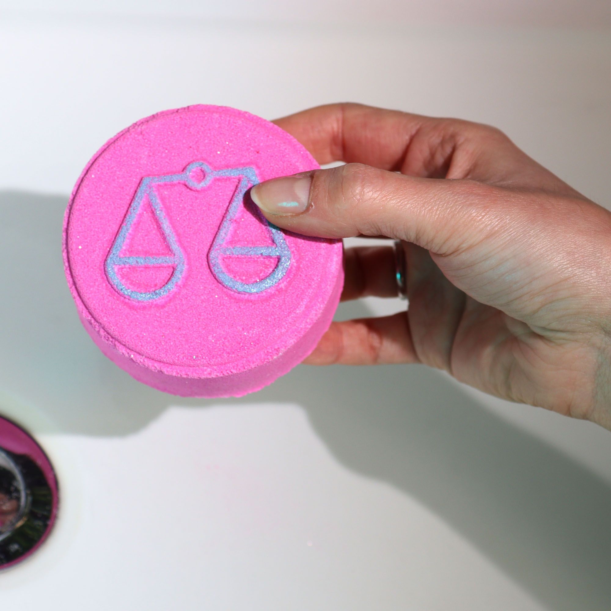 Libra Bath Fizzers with Horoscope - Soak Sanctuary Bath Bombs