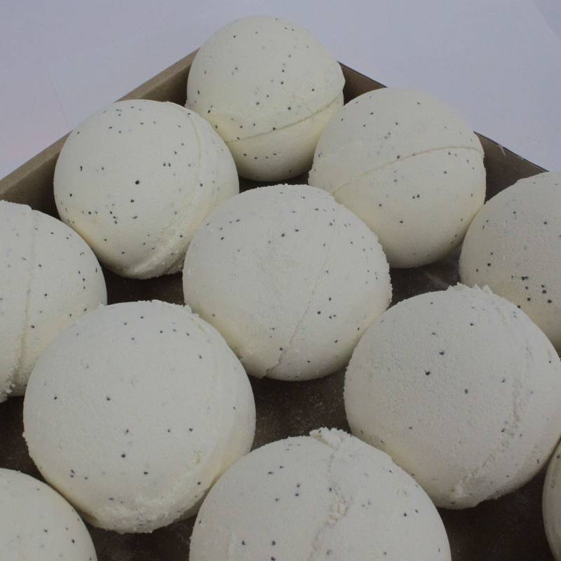 Simply Vanilla Jumbo Bath Bomb - Soak Sanctuary Bath Bombs